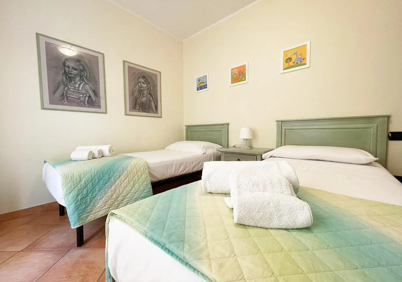 Pgs Immobiliare Residenza Daniela Trilocale Con Balcone Vista Mare La Maddalena Apartment La Maddalena  Italy