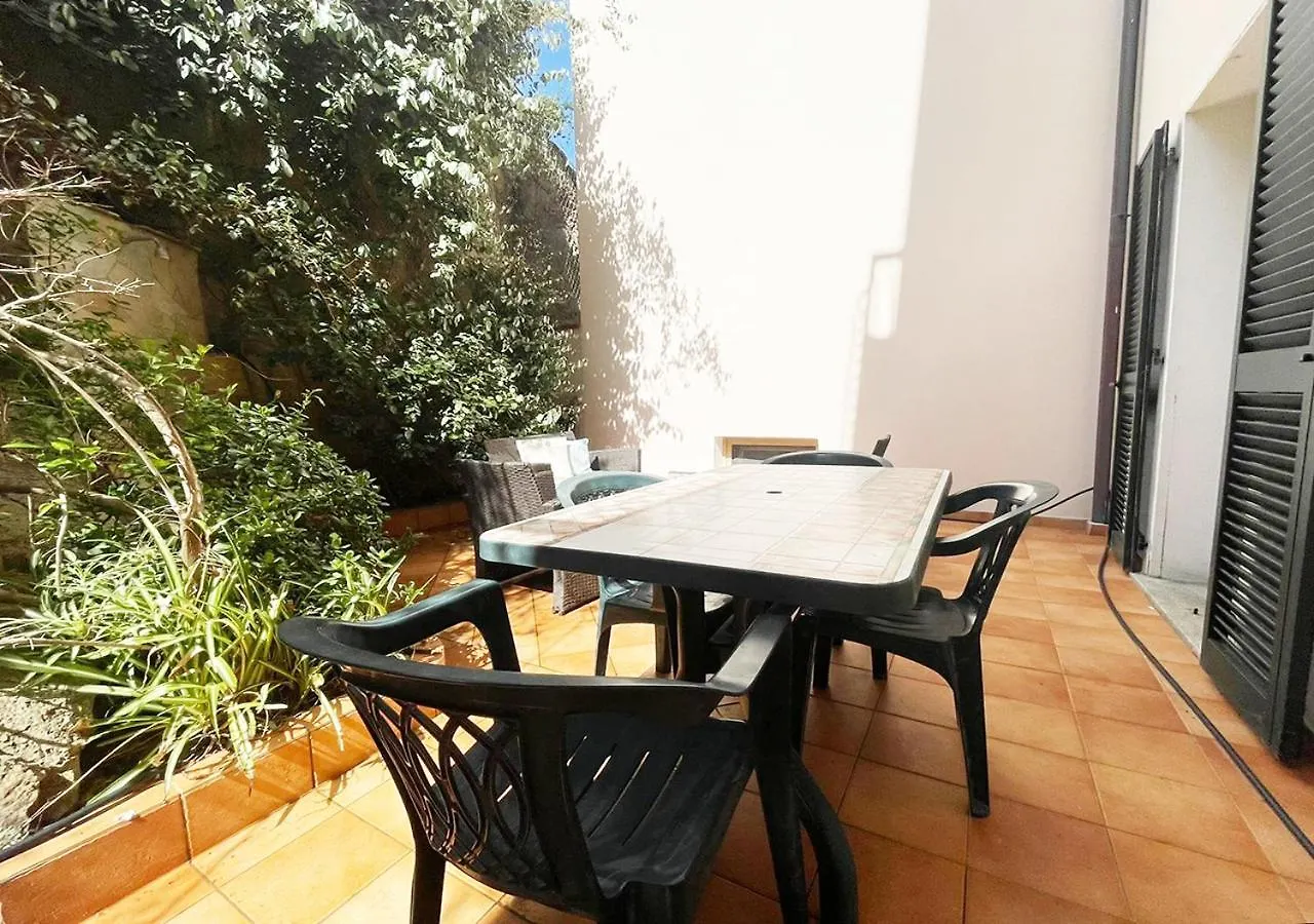 Pgs Immobiliare Residenza Daniela Trilocale Con Balcone Vista Mare La Maddalena Apartment La Maddalena