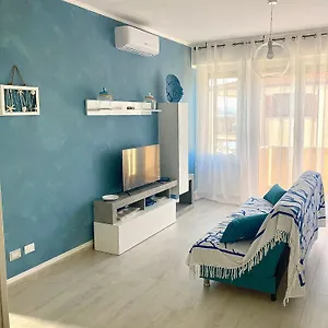 Tizzy Apartment